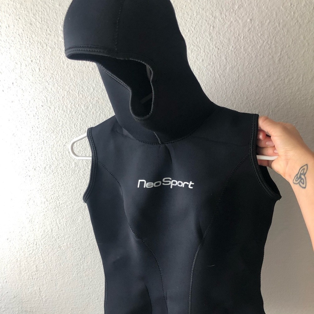 Women’s Farmer John top wetsuit with hood. Size 12